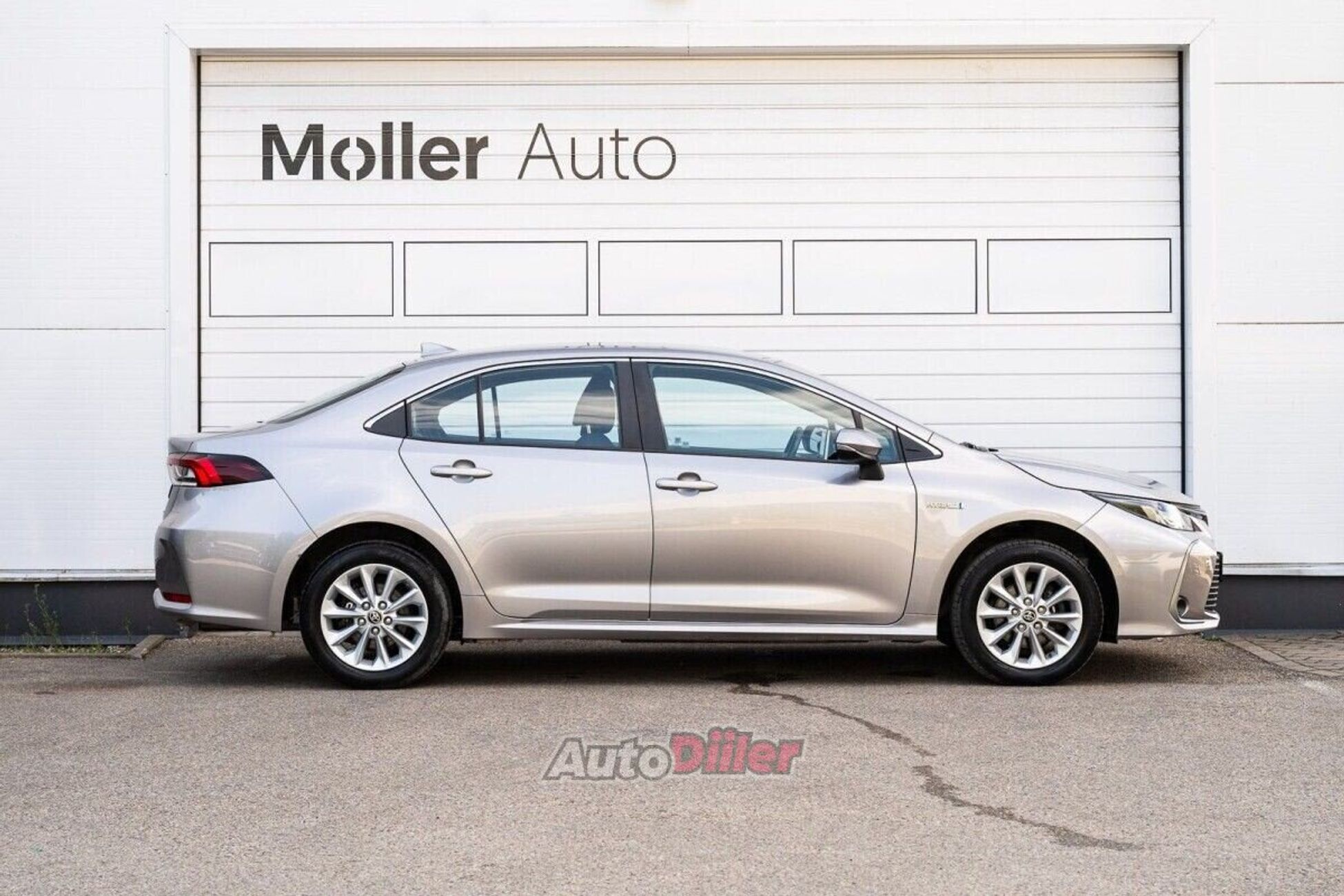 Toyota Corolla 1.8 103kW 2021, photo 5/10