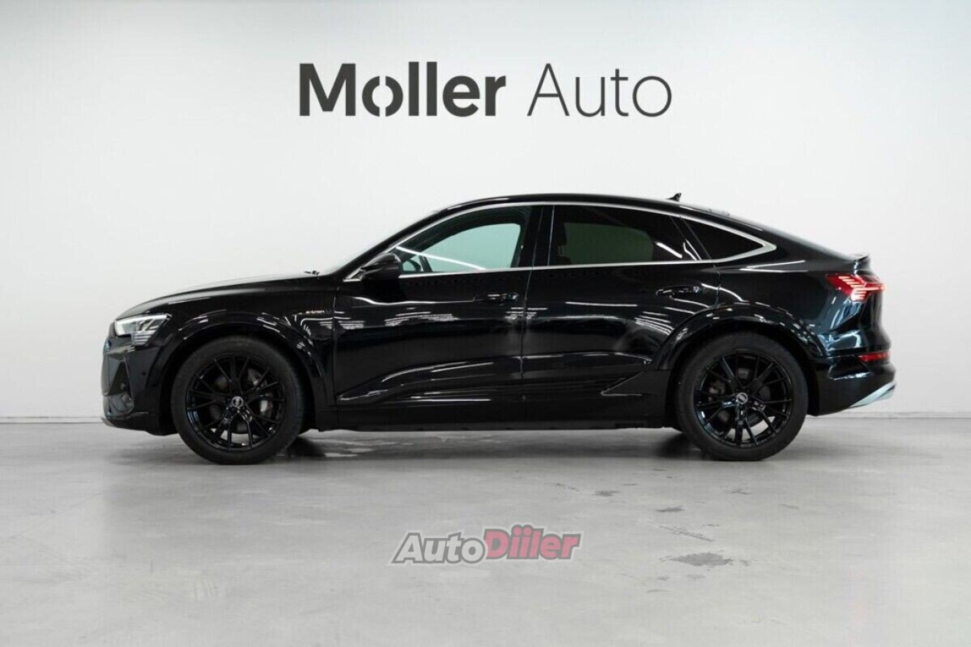 Audi e-tron 300kW 2023, photo 6/10