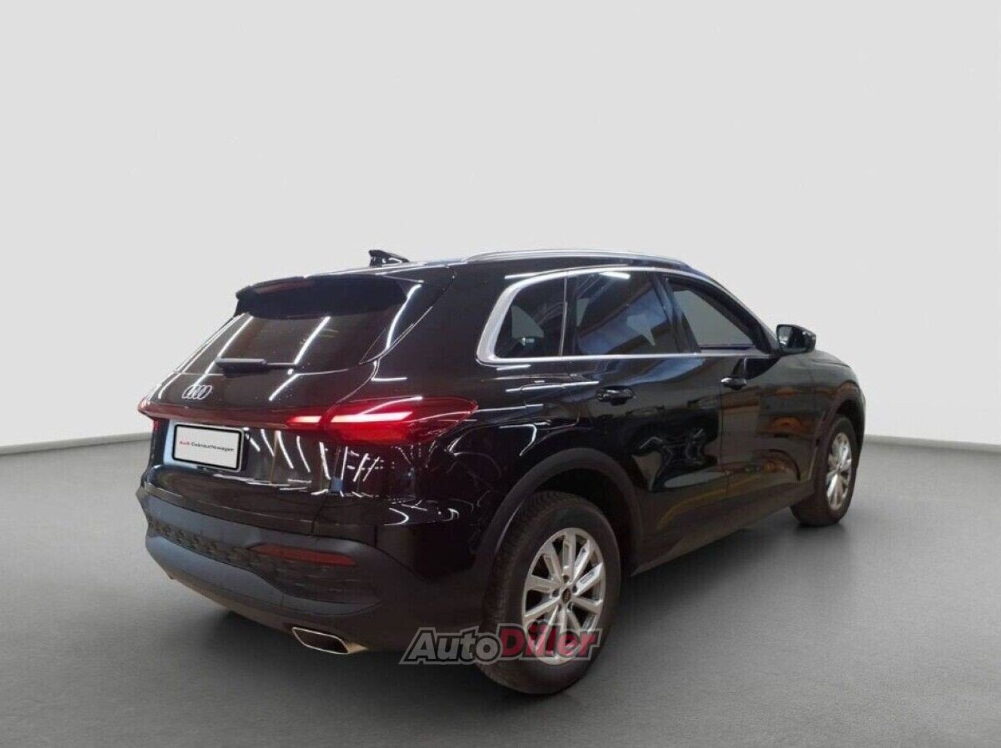 Audi Q5 2.0 150kW 2025, photo 2/6