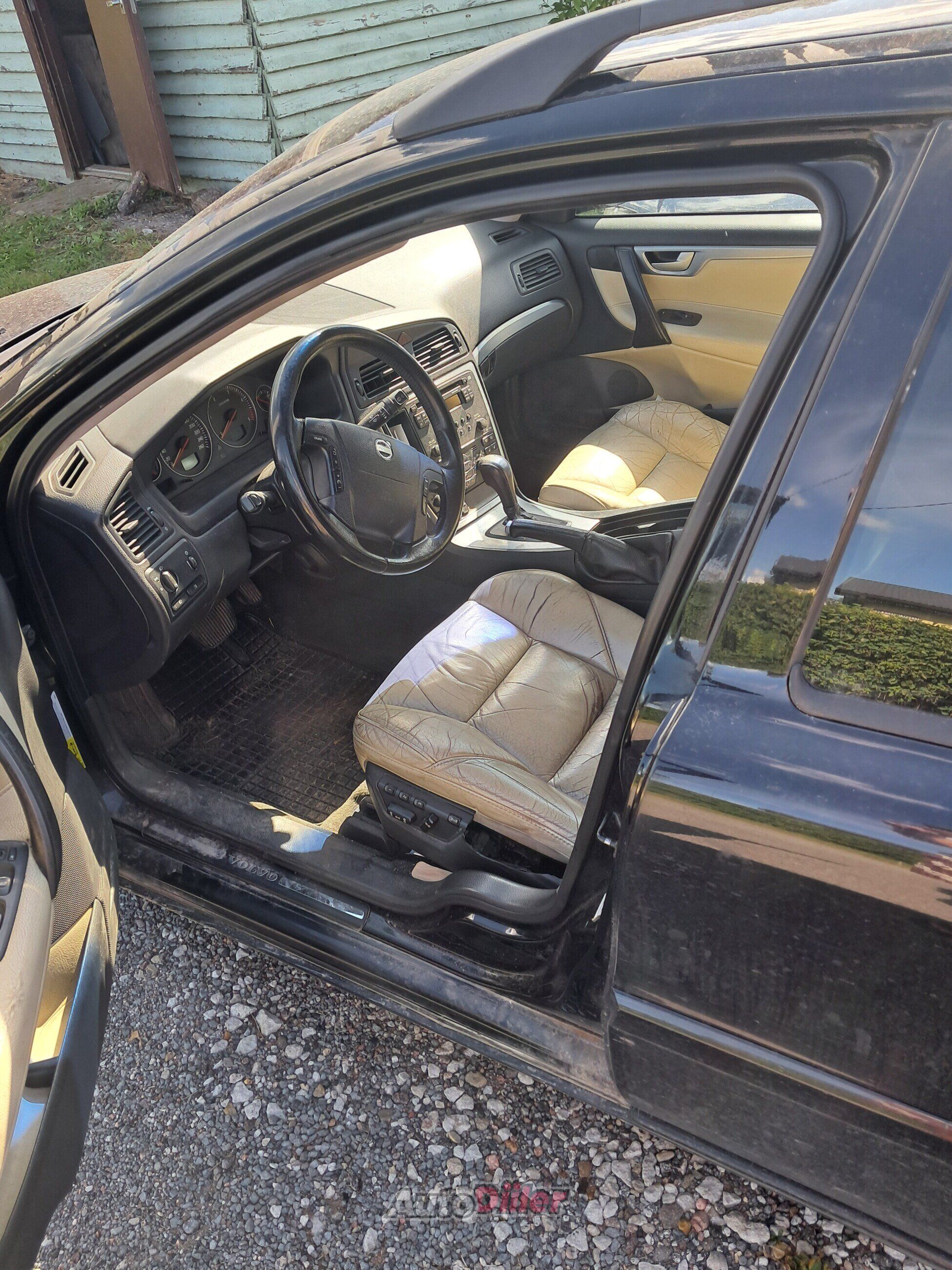 Volvo V70 2.4 120kW 2005, kuva 4/8