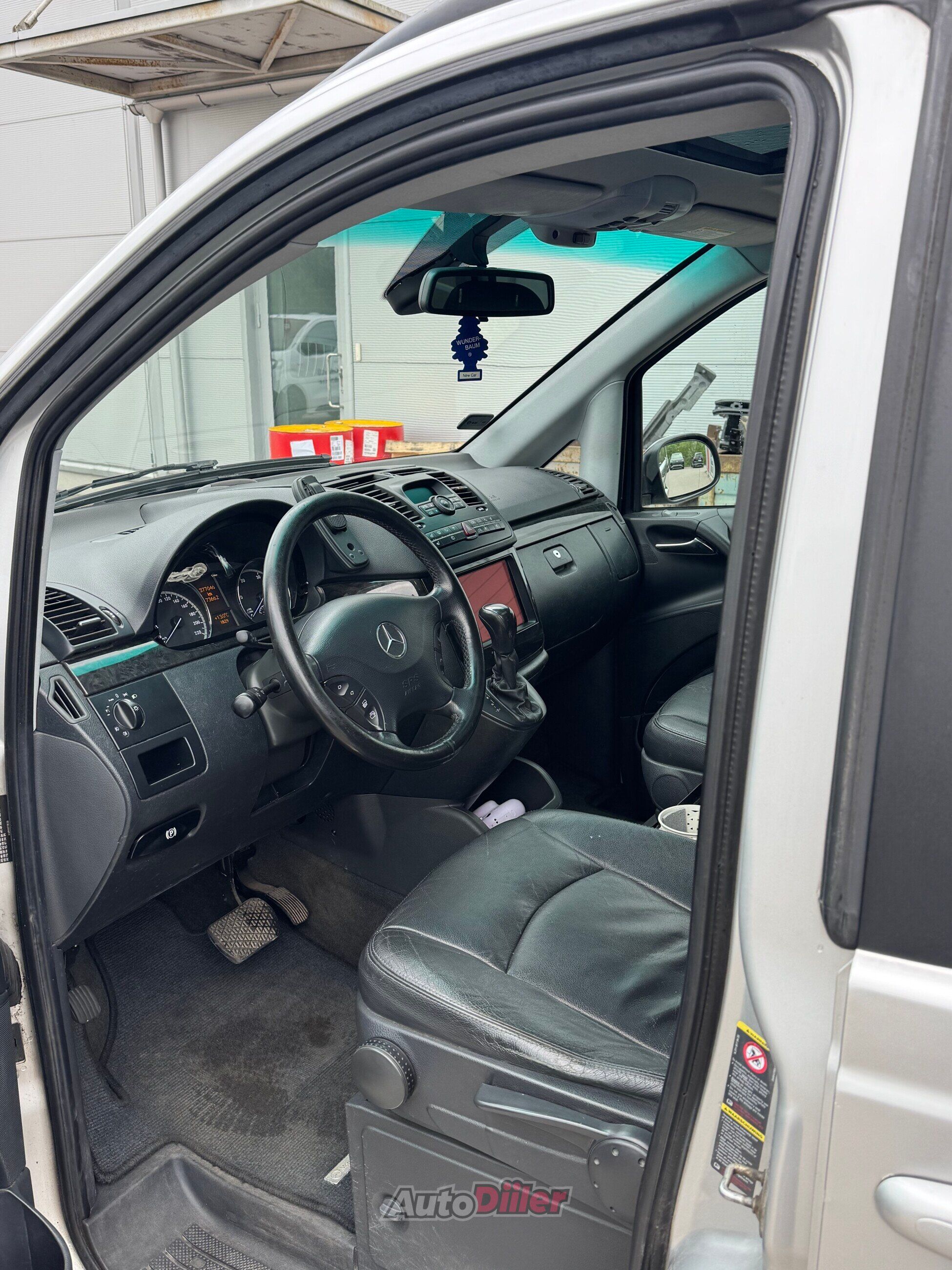 Mercedes-Benz Viano 2007, photo 6/7