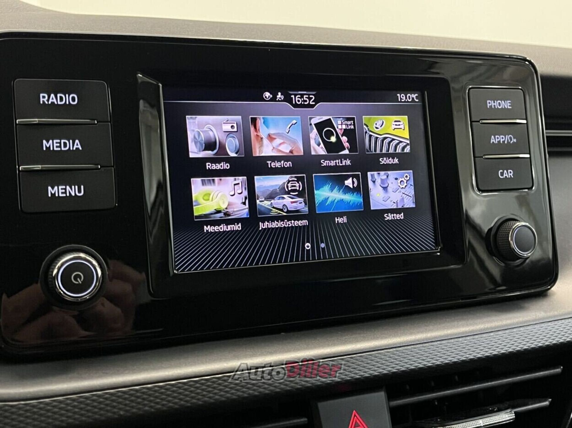 Skoda Kamiq Active Plus 1.0 81kW 2023, photo 7/10