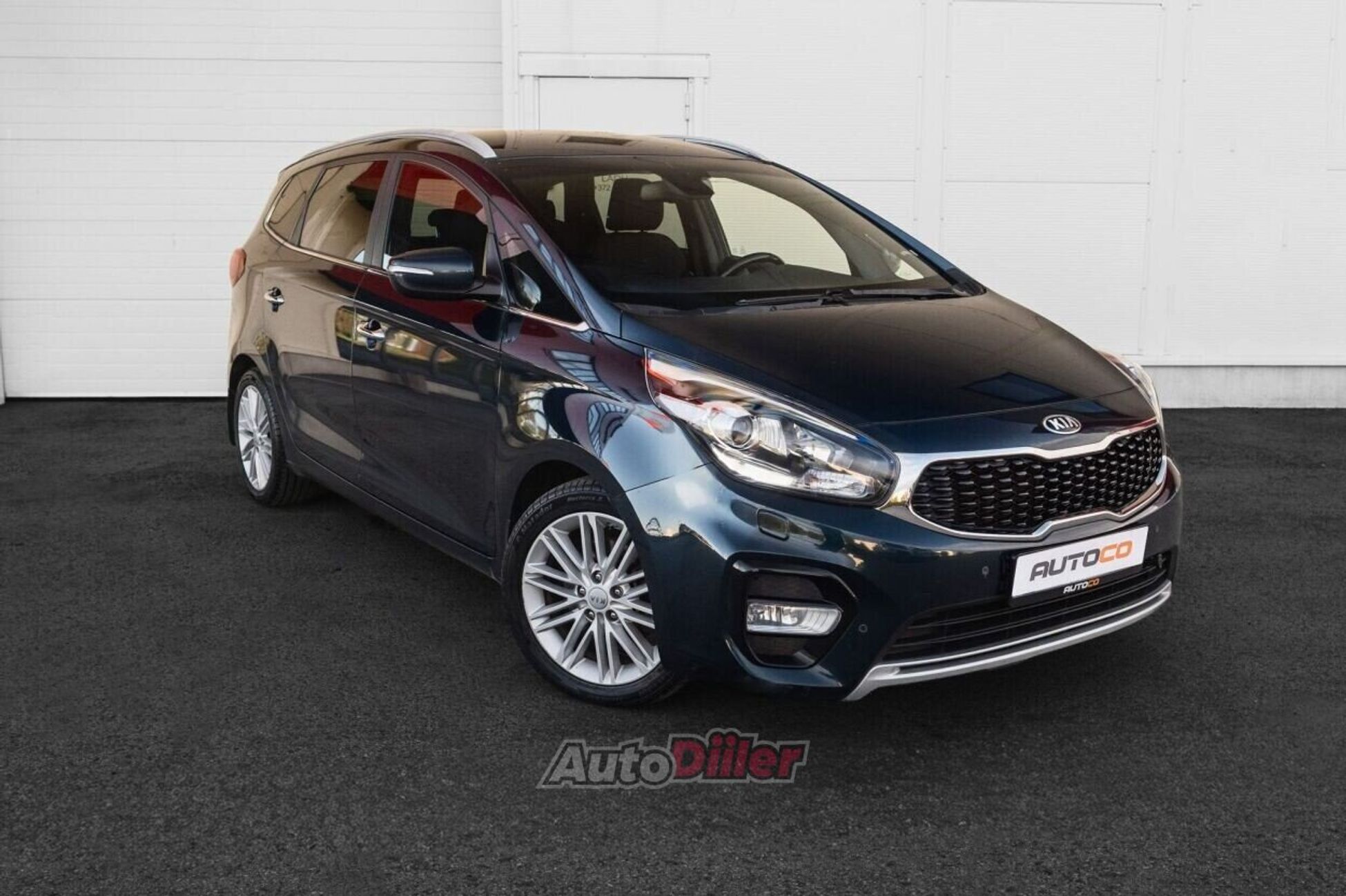 Kia Carens EX Facelift 1.7 104kW 2017, photo 3/10