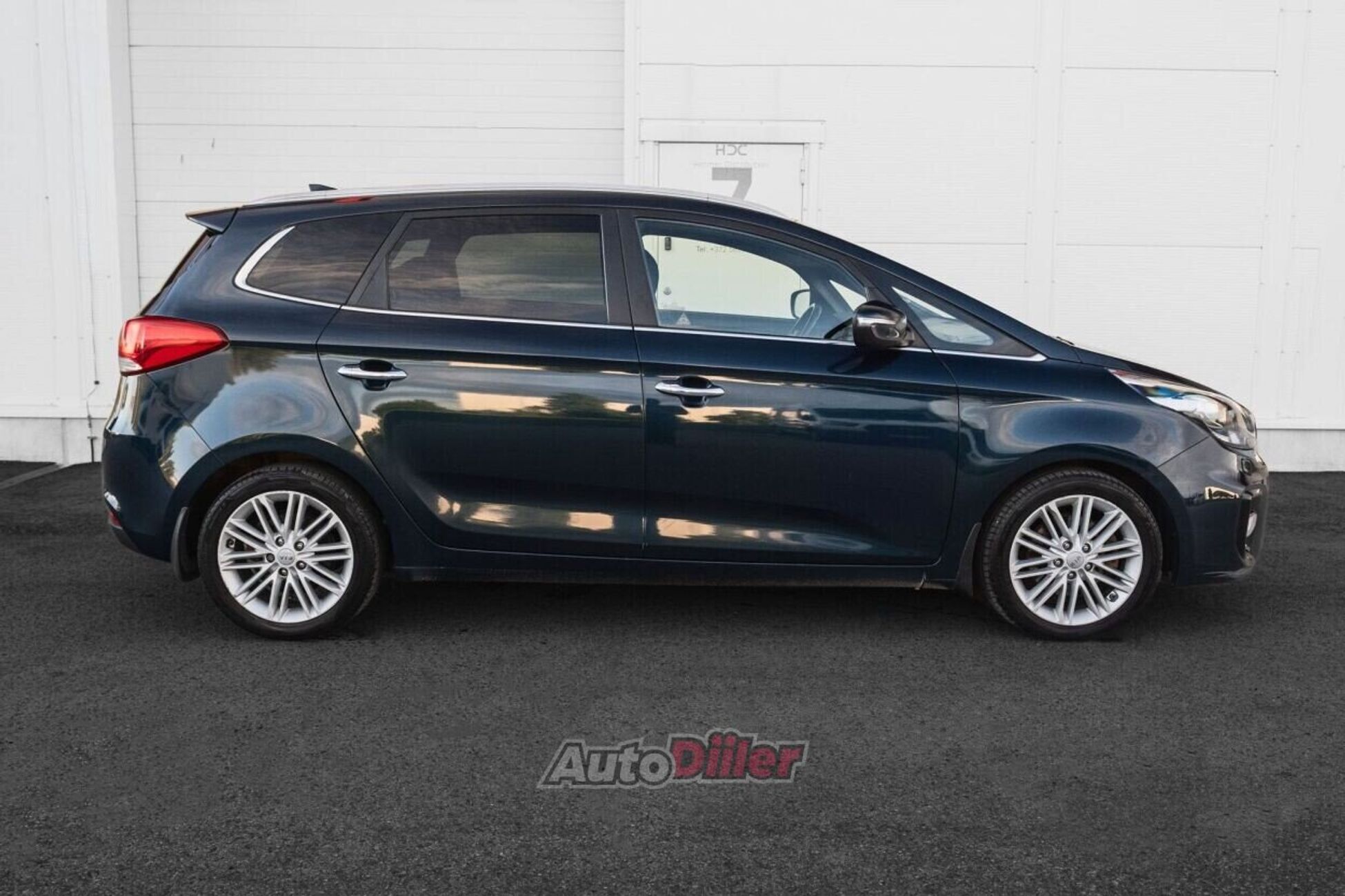 Kia Carens EX Facelift 1.7 104kW 2017, photo 4/10