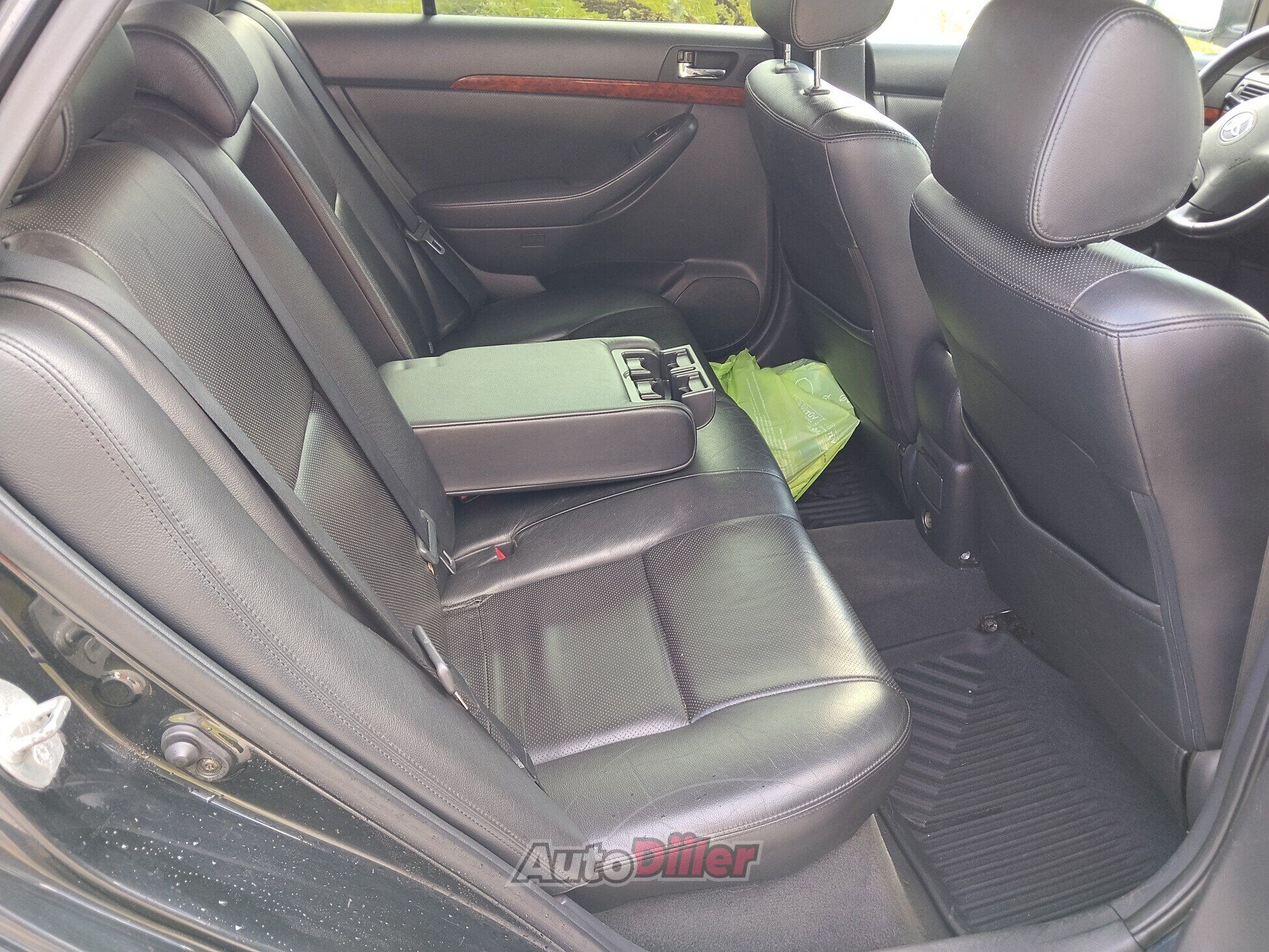 Toyota Avensis 2.0 85kW 2006, photo 7/8