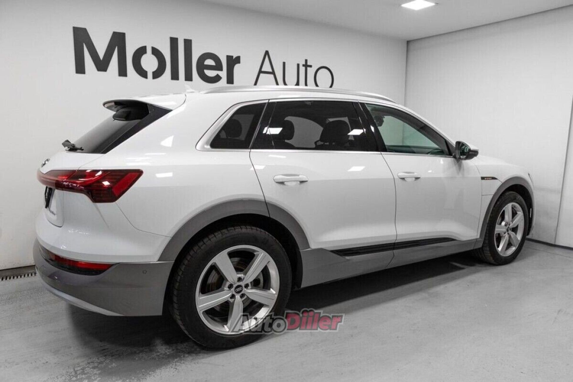 Audi e-tron 301kW 2022, photo 4/10