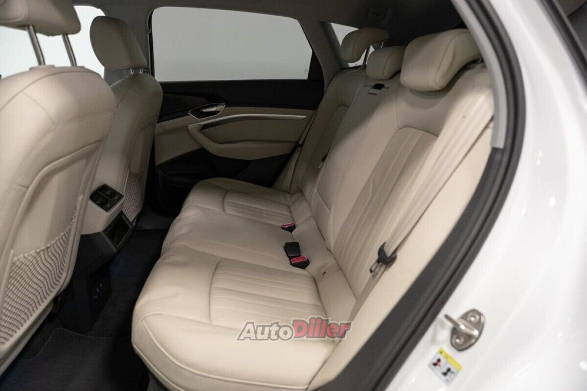 Audi e-tron 301kW 2022, photo 6/10