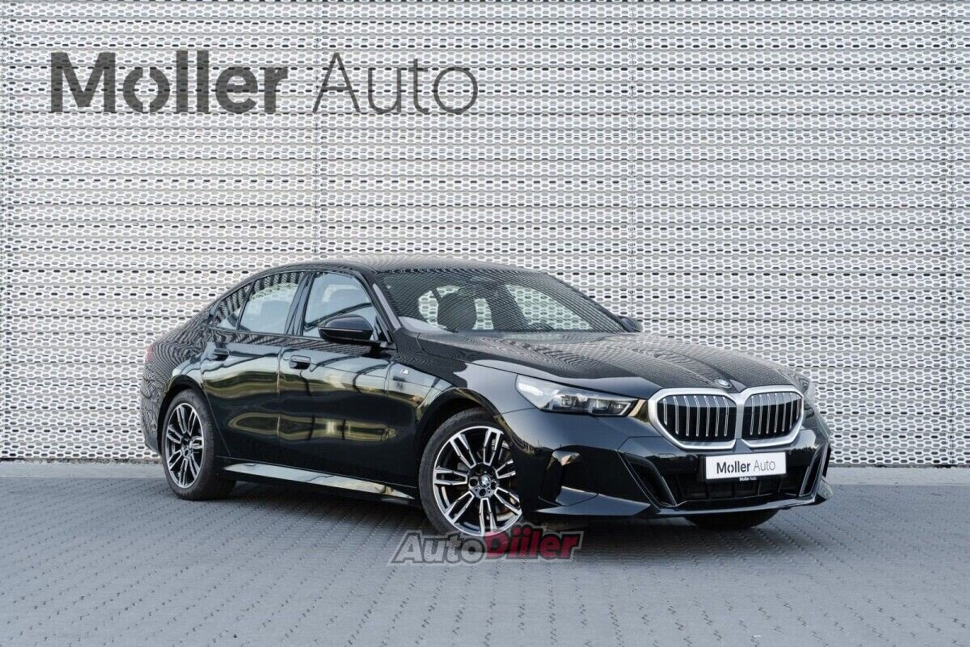 BMW 520 2.0 140kW 2024, photo 2/10