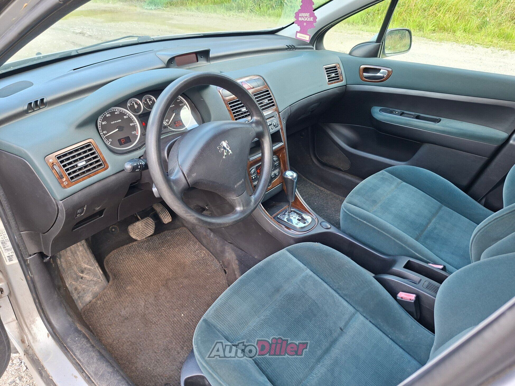 Peugeot 307 2.0 100kW 2003, photo 7/10