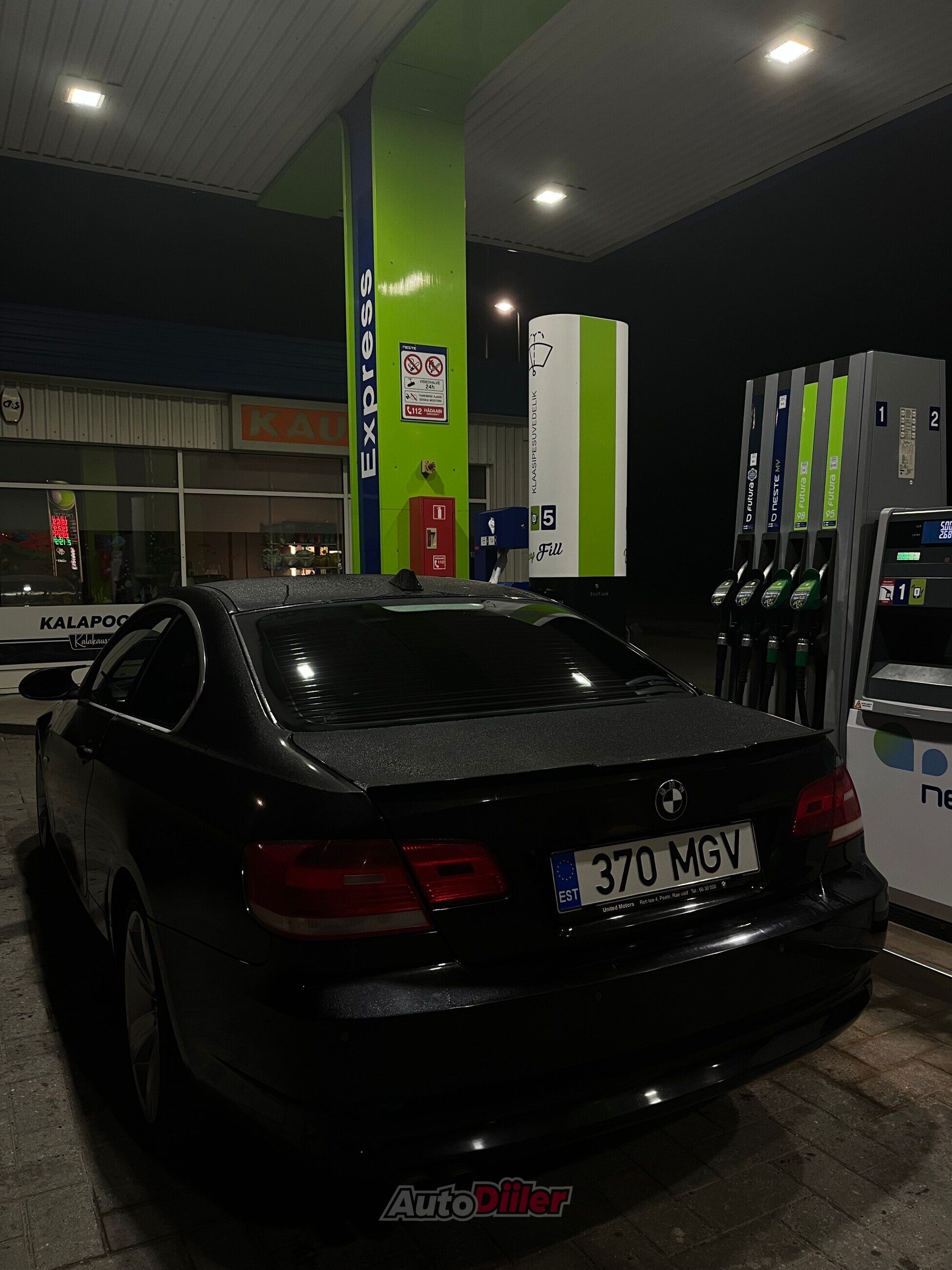 BMW 325 2.5 160kW 2007, photo 3/4
