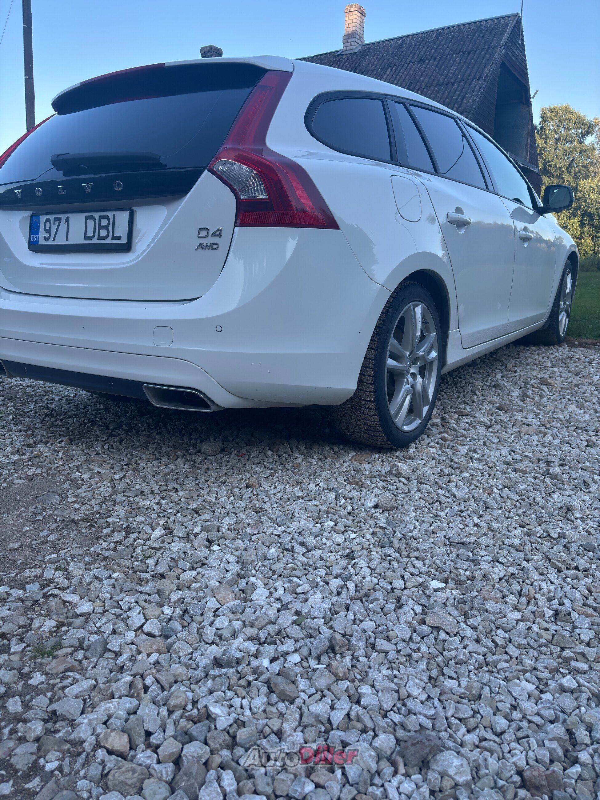Volvo V60 2.4 133kW 2014, kuva 3/6