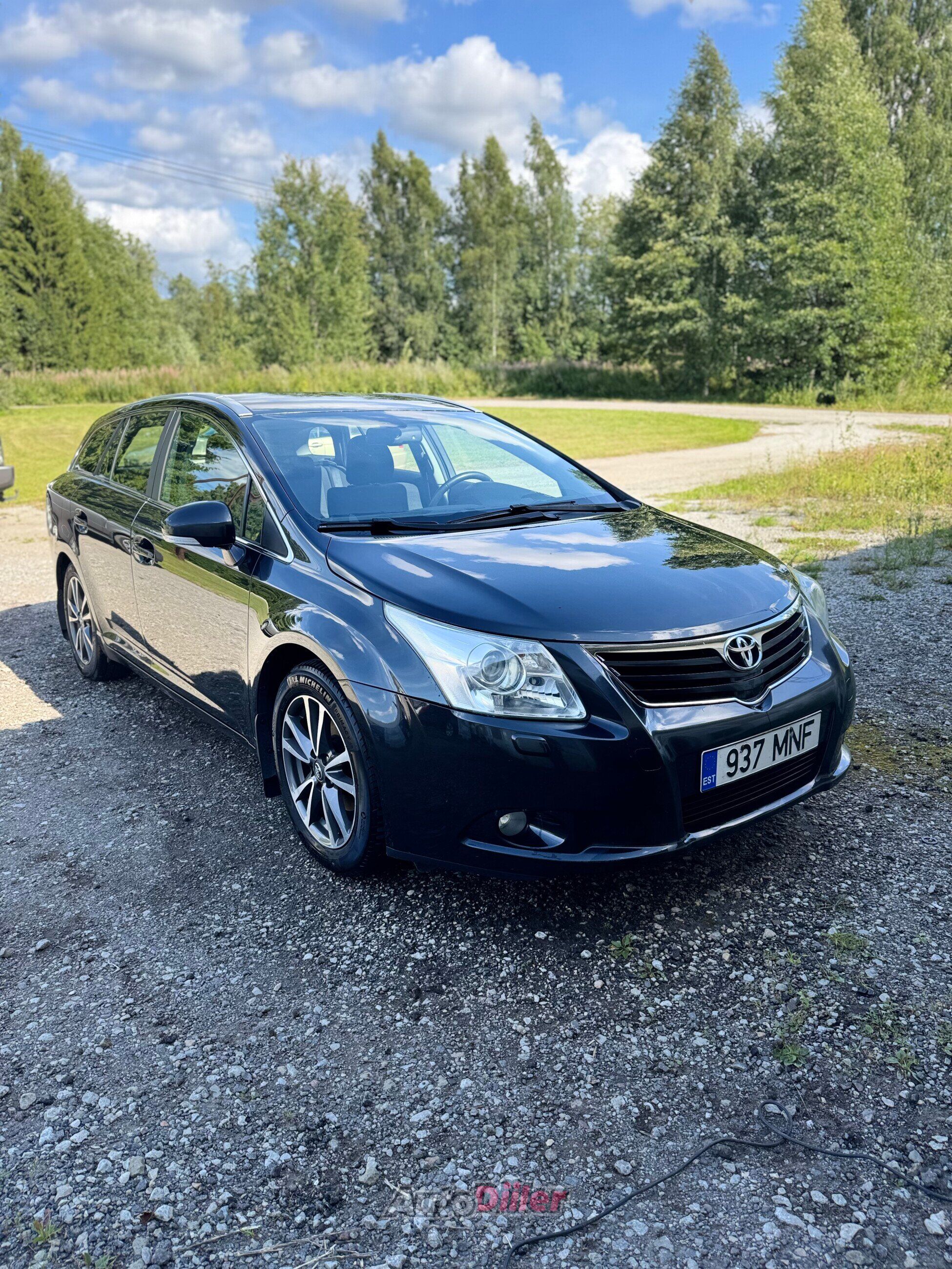Toyota Avensis 1.8 108kW 2010, photo 2/10