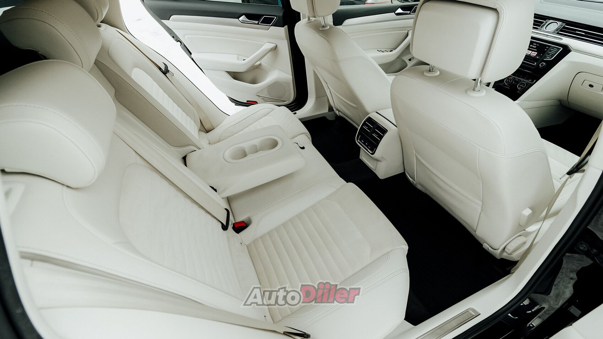Volkswagen Passat Comfort Line 1.4 110kW 2016, photo 2/10