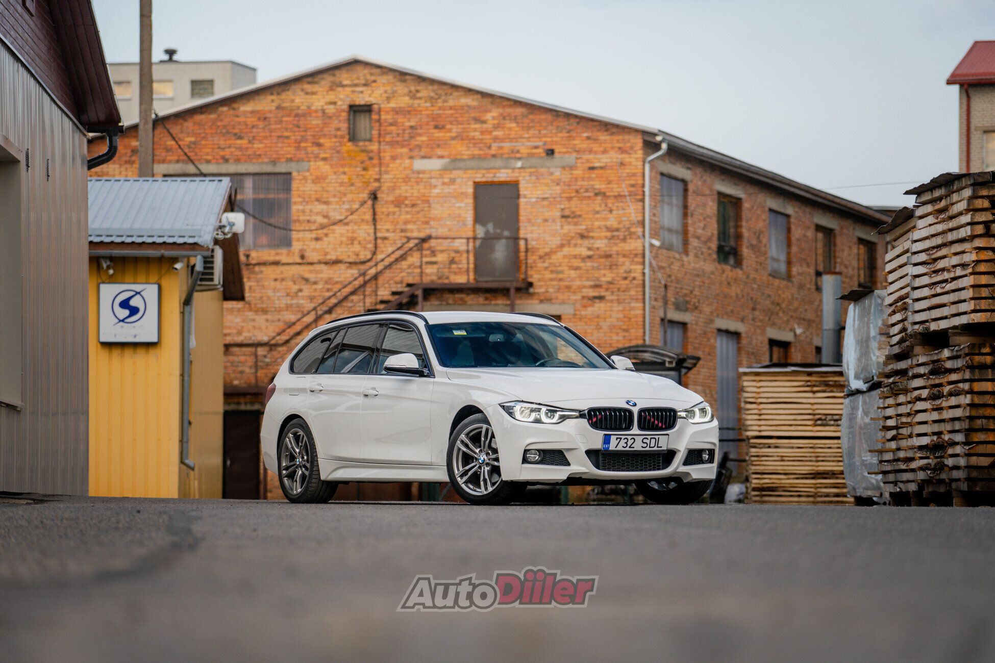 BMW 320