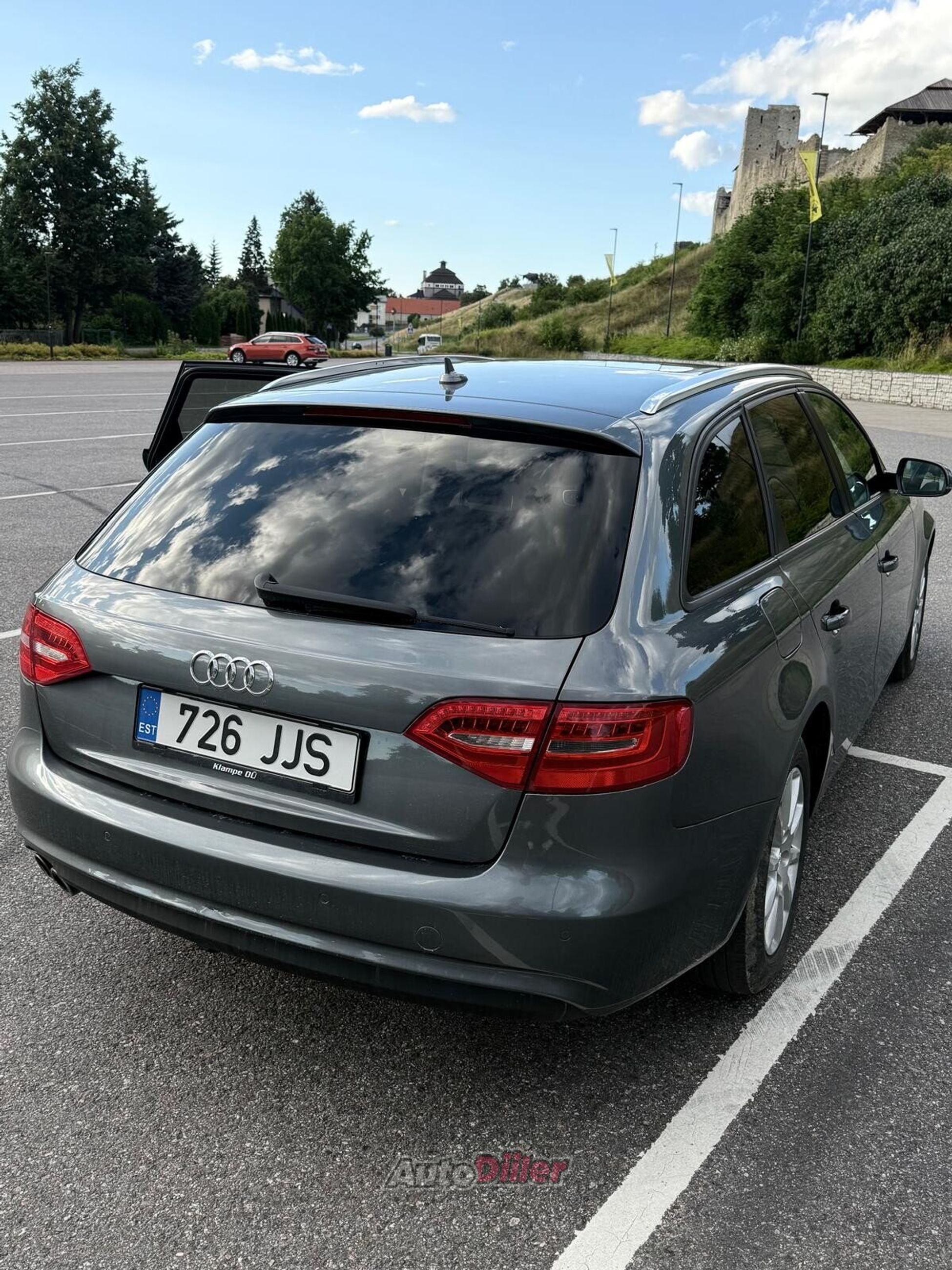 Audi A4 2.0 140kW 2014, kuva 3/7