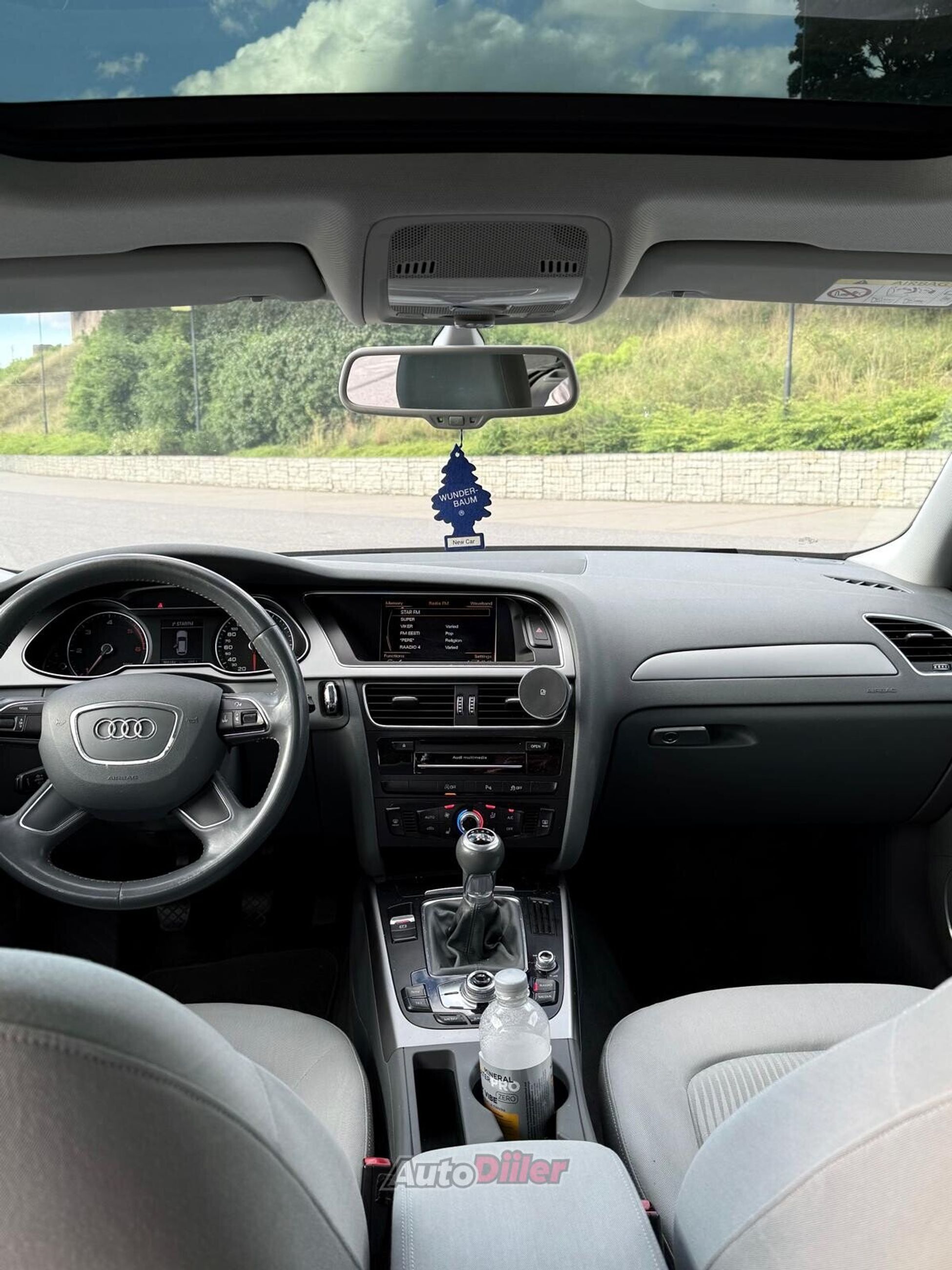 Audi A4 2.0 140kW 2014, kuva 4/7