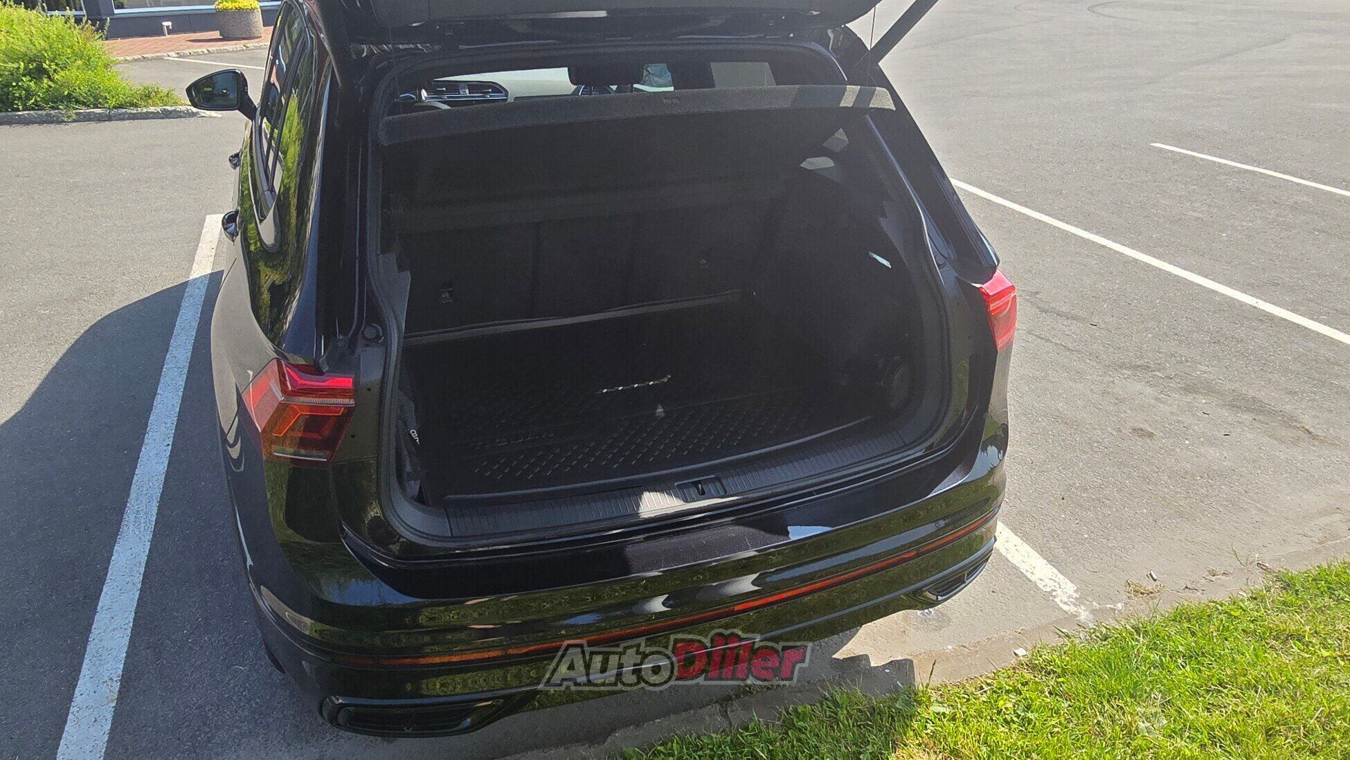 Volkswagen Tiguan 2023, photo 7/10