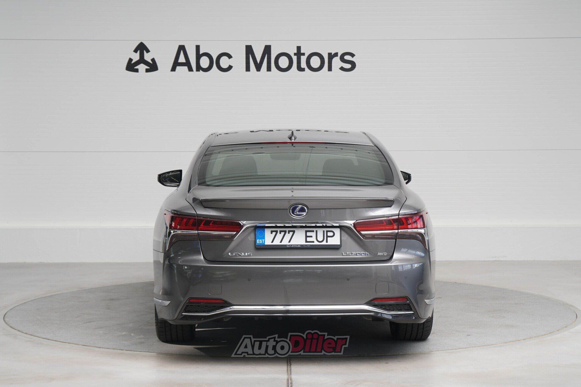 Lexus LS 500h 2018, photo 5/10