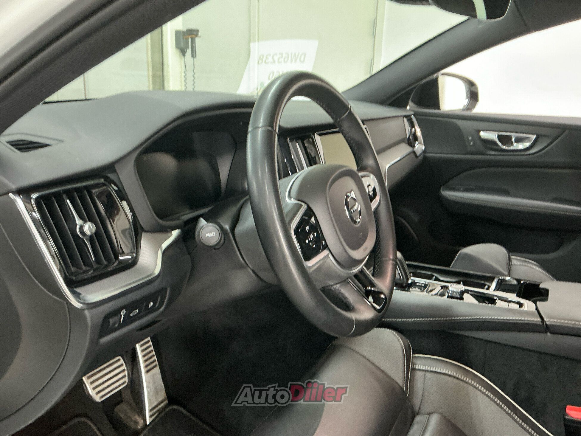 Volvo V60 2021, photo 5/10