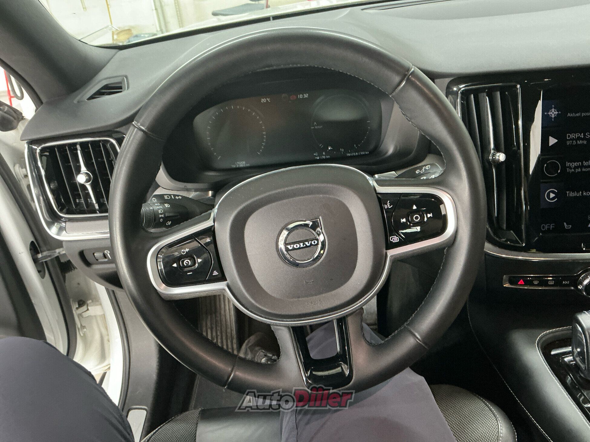 Volvo V60 2021, photo 7/10
