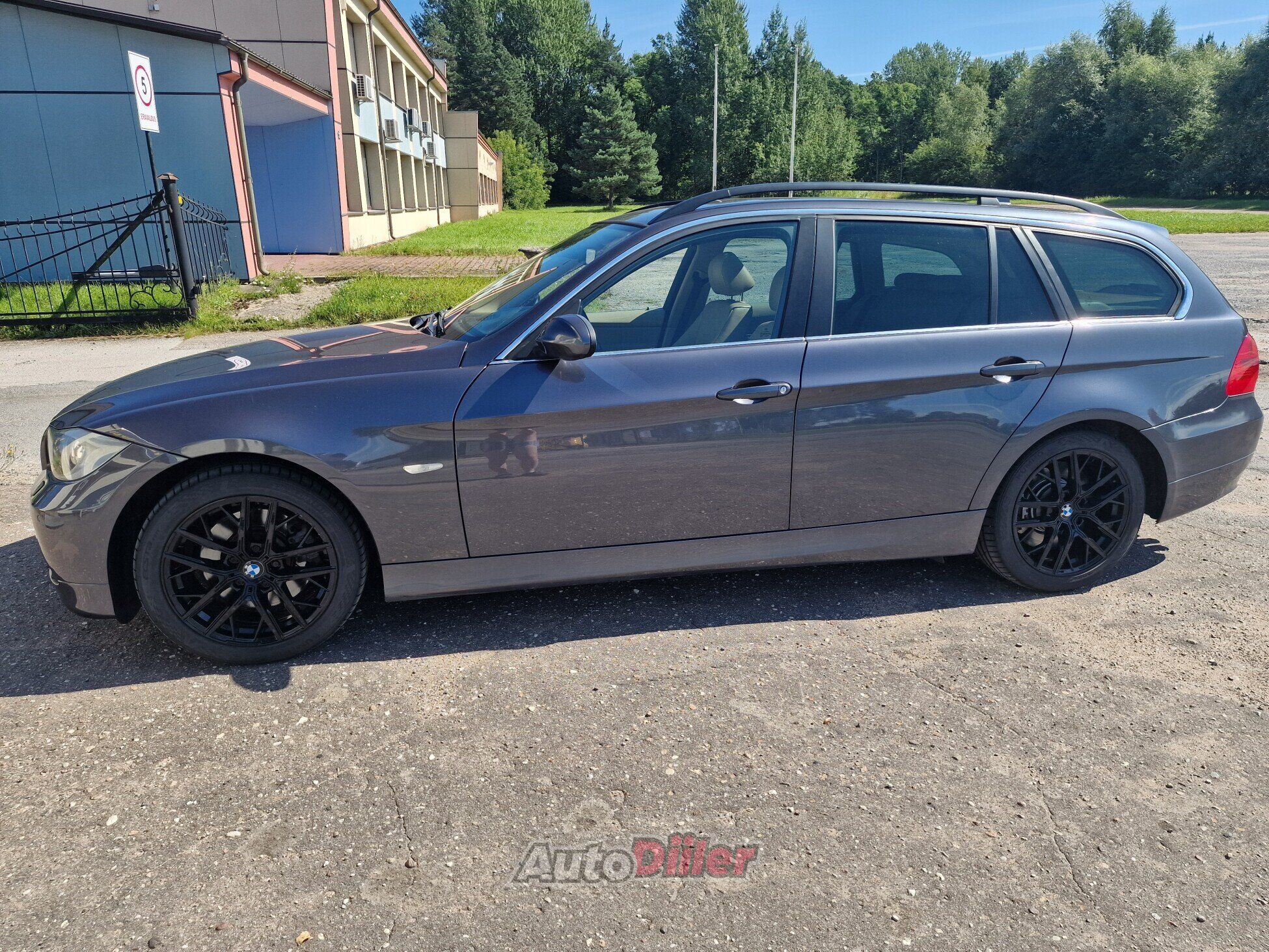 BMW 325