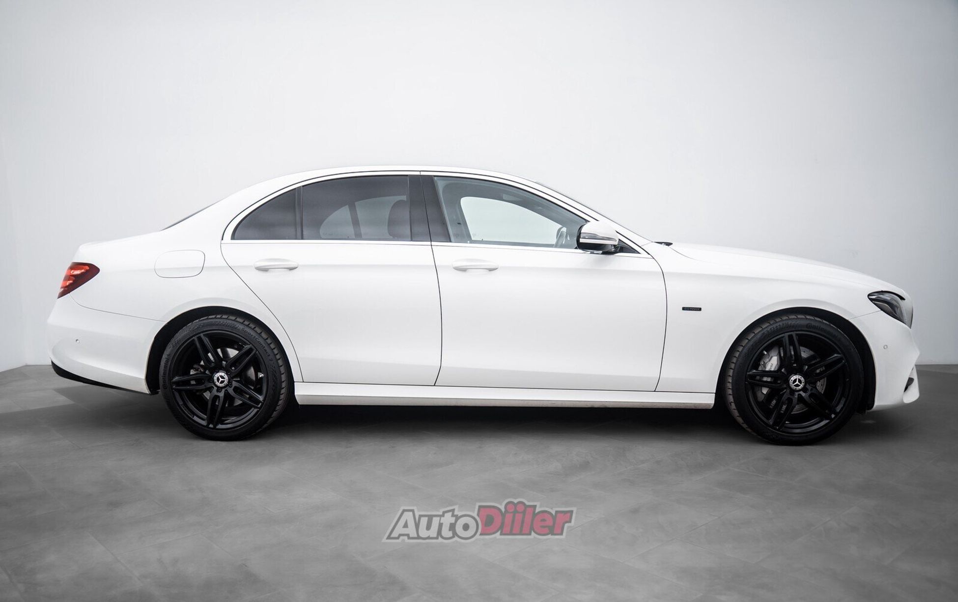 Mercedes-Benz 320kW 2017, kuva 6/10