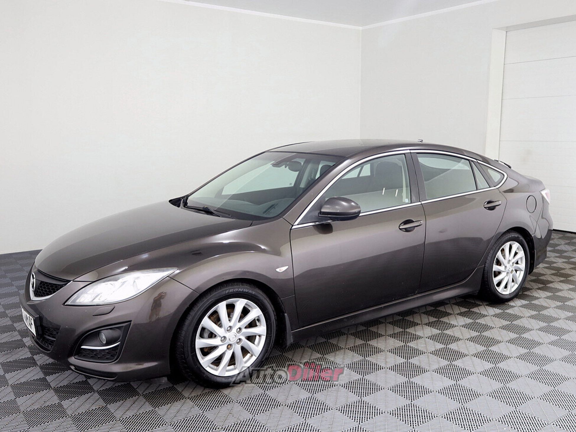 Mazda 6 2.0 114kW 2010, photo 2/7
