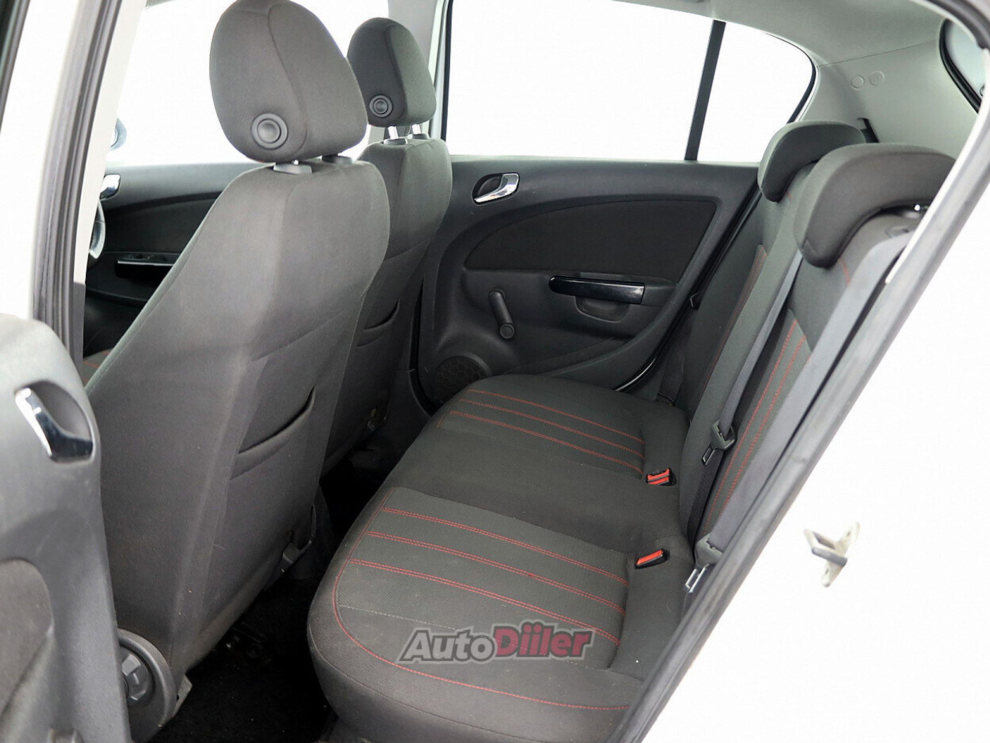 Opel Corsa 1.2 55kW 2012, kuva 7/7