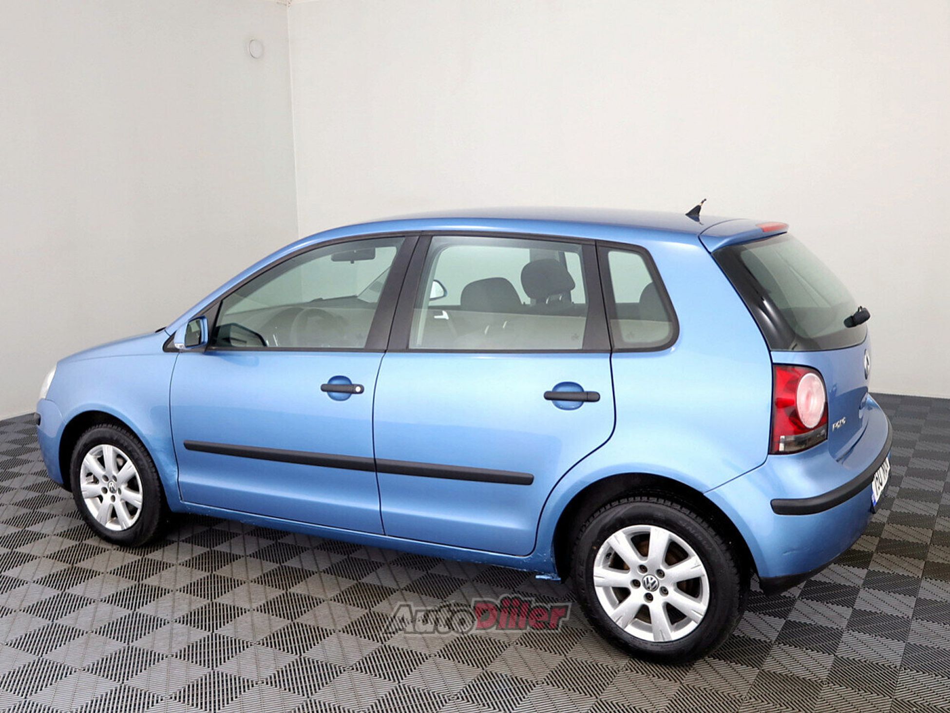 Volkswagen Polo 1.4 55kW 2006, kuva 4/7