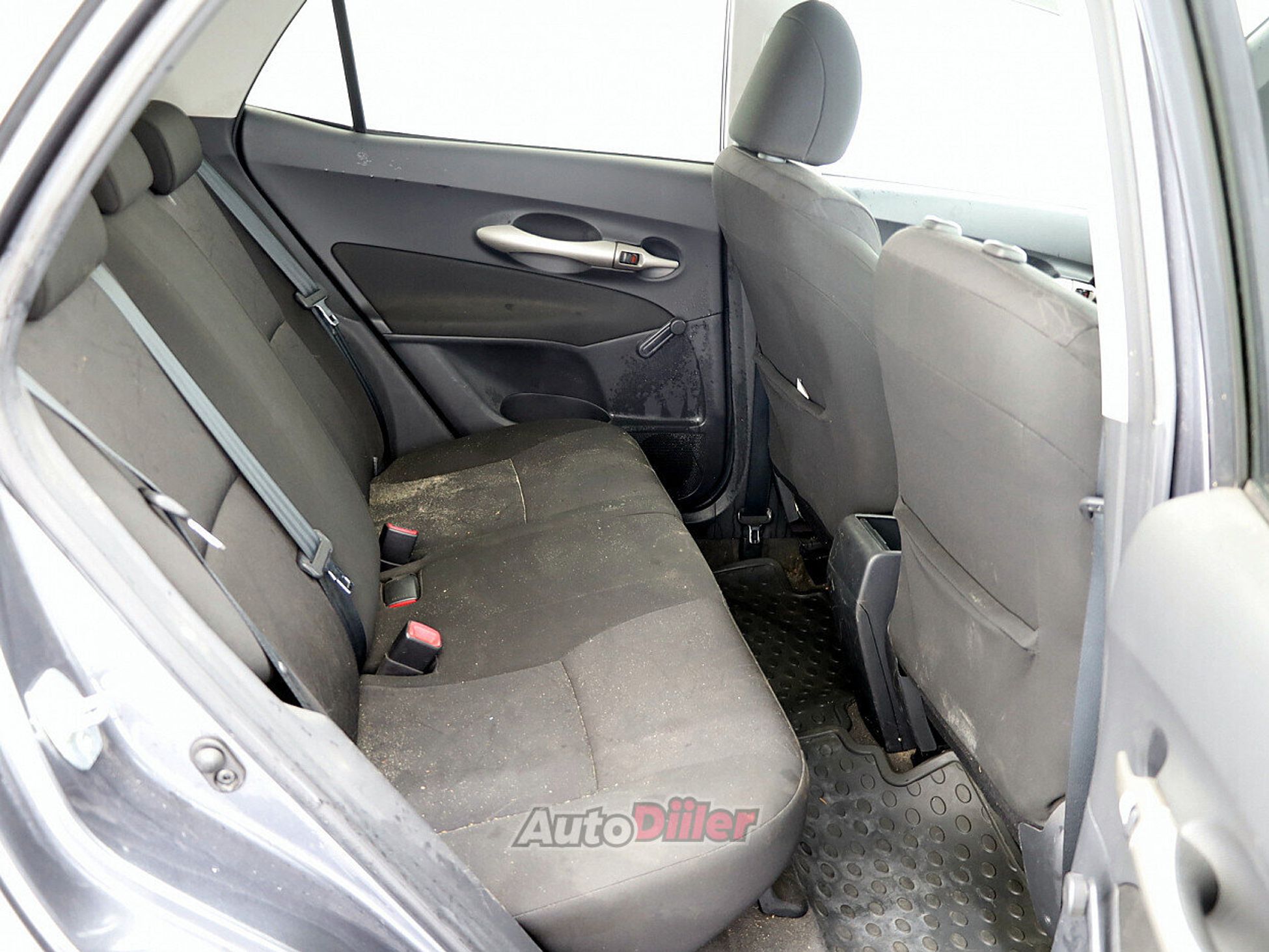 Toyota Auris 1.4 71kW 2008, kuva 7/8