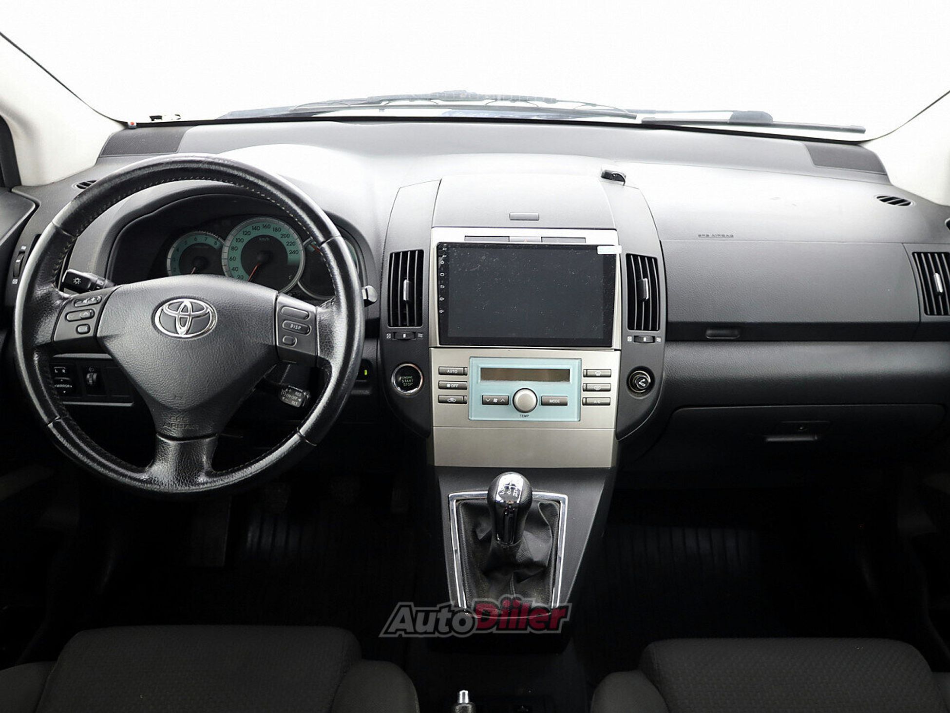 Toyota Corolla Verso 1.6 81kW 2004, kuva 5/9