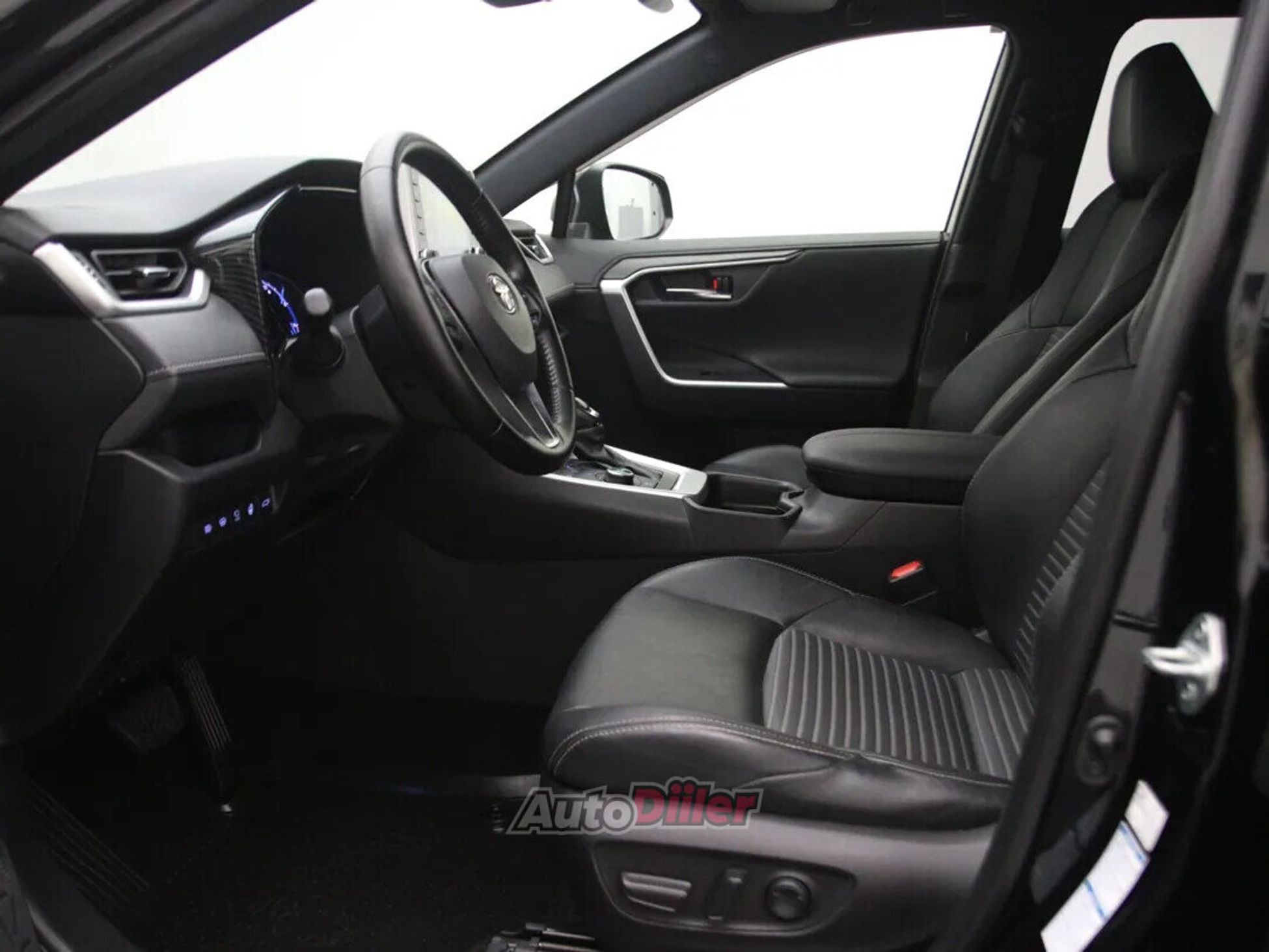 Toyota RAV4 2.5 163kW 2021, kuva 4/10