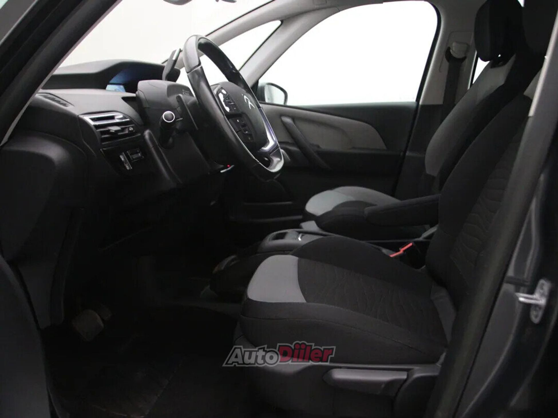 Citroen C4 Picasso Intensive 1.6 121kW 2014, kuva 4/10