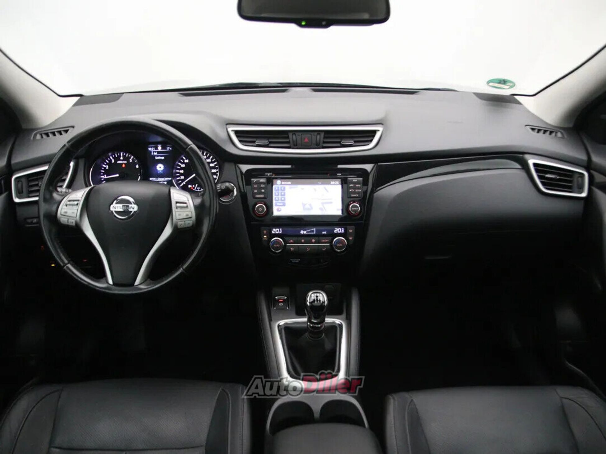 Nissan Qashqai Tekna 1.6 120kW 2015, photo 2/10