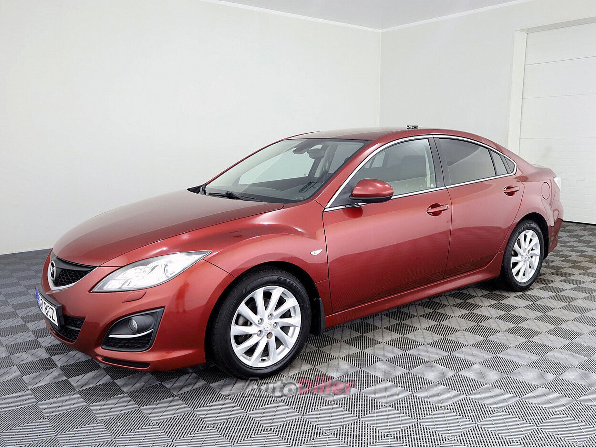 Mazda 6 2.0 114kW 2010, kuva 2/7