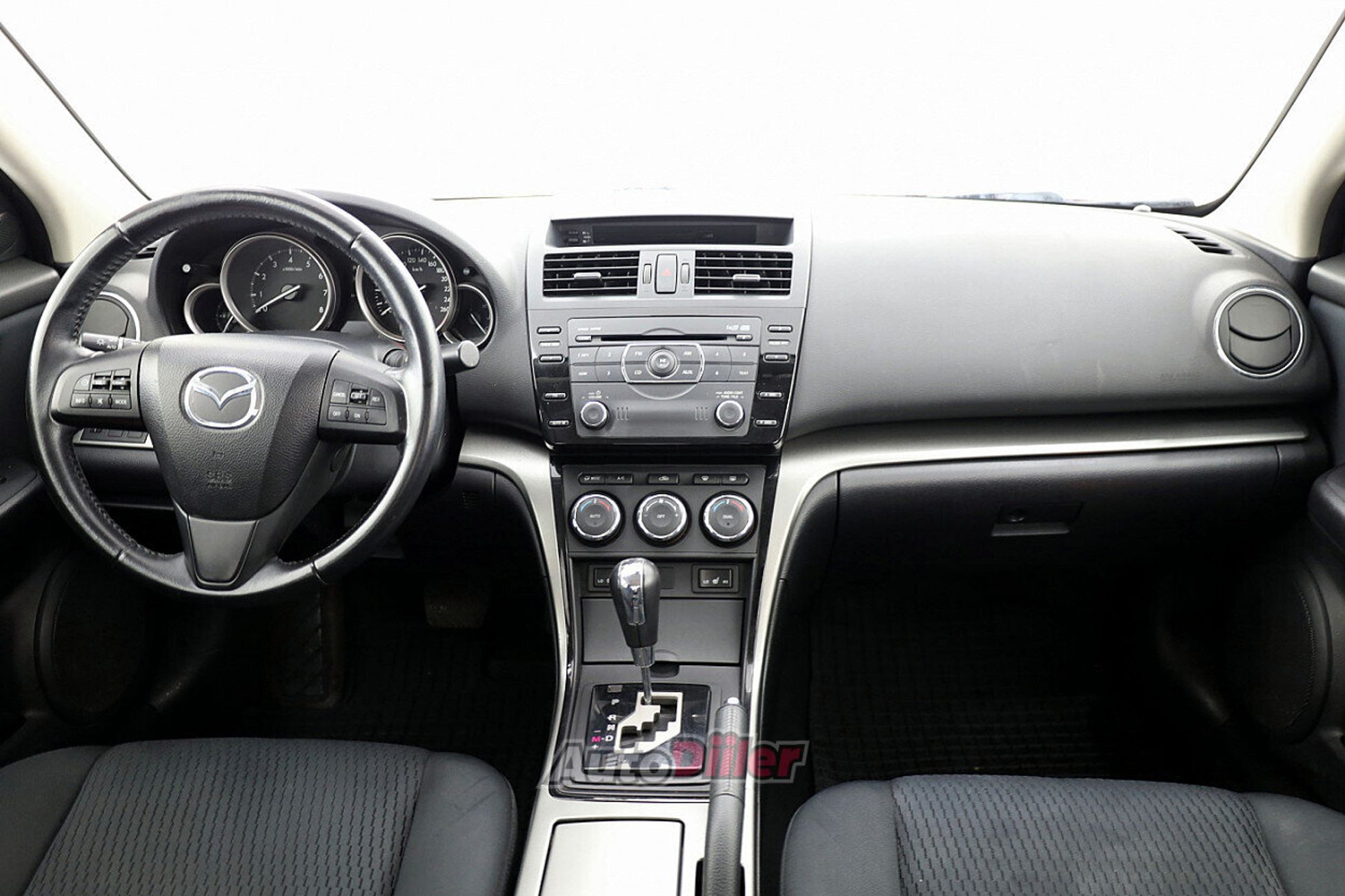 Mazda 6 2.0 114kW 2010, kuva 5/7