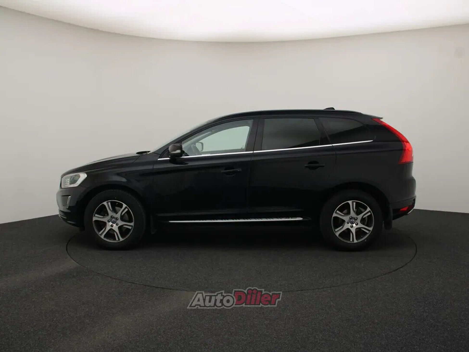 Volvo XC60 2.0 133kW 2017, kuva 6/10