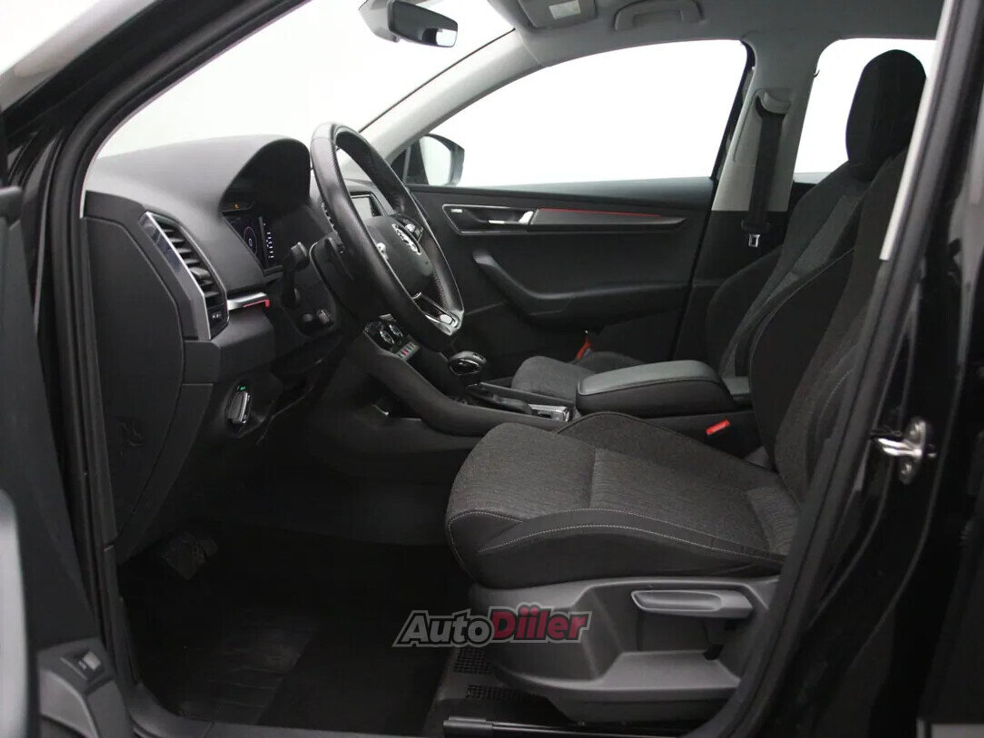 Skoda Karoq 2021, kuva 4/10
