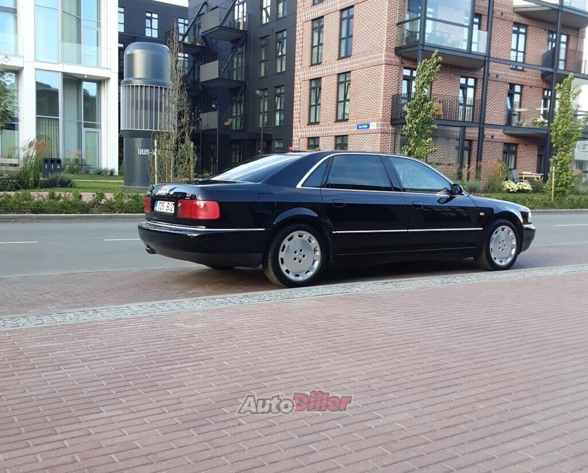 Audi A8 Lang 4.2 228kW 2001, kuva 5/10