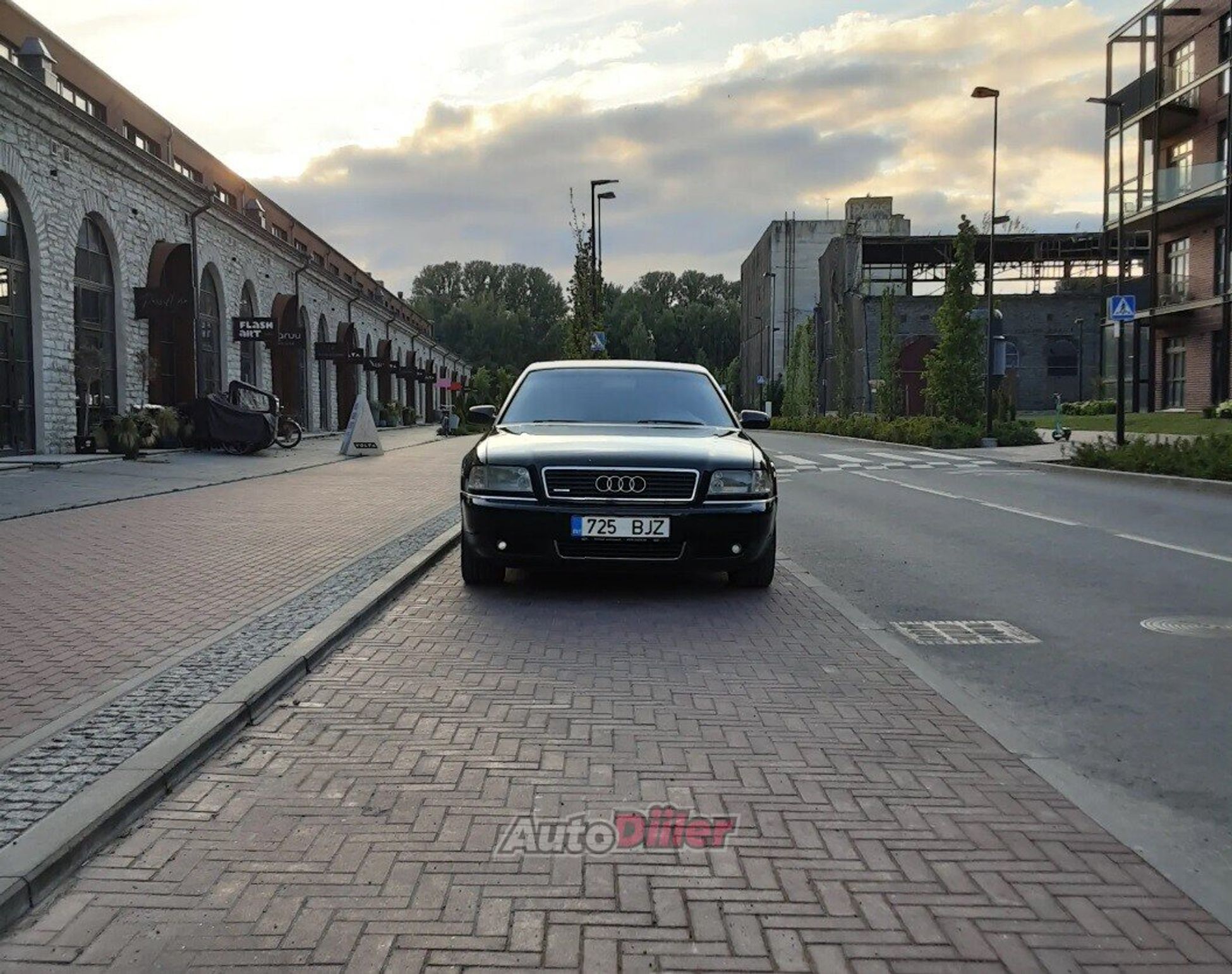 Audi A8 Lang 4.2 228kW 2001, kuva 3/10