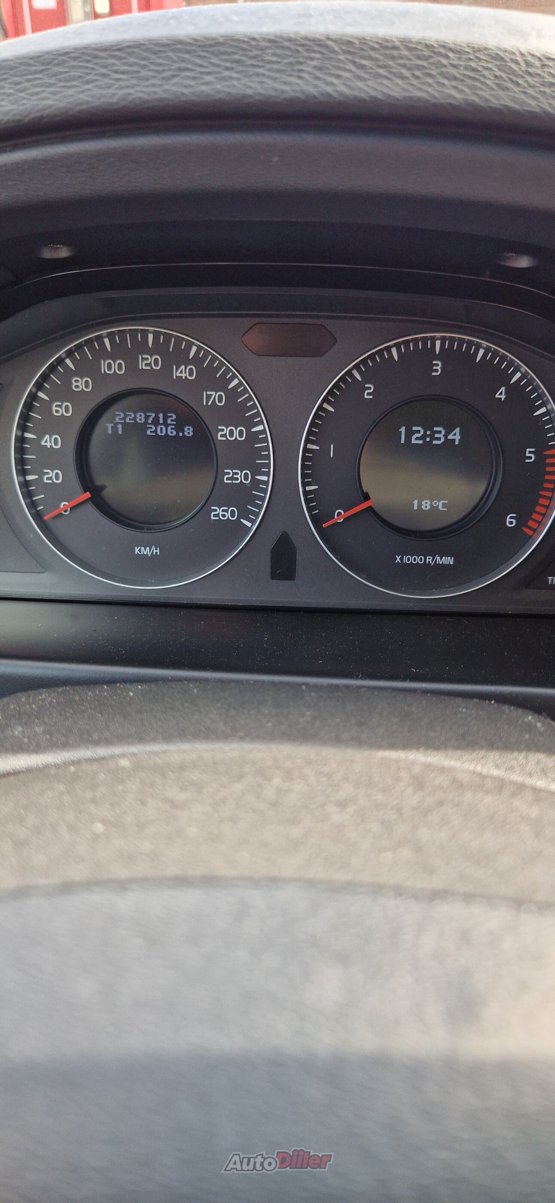 Volvo V70 2.4 136kW 2008, kuva 4/6