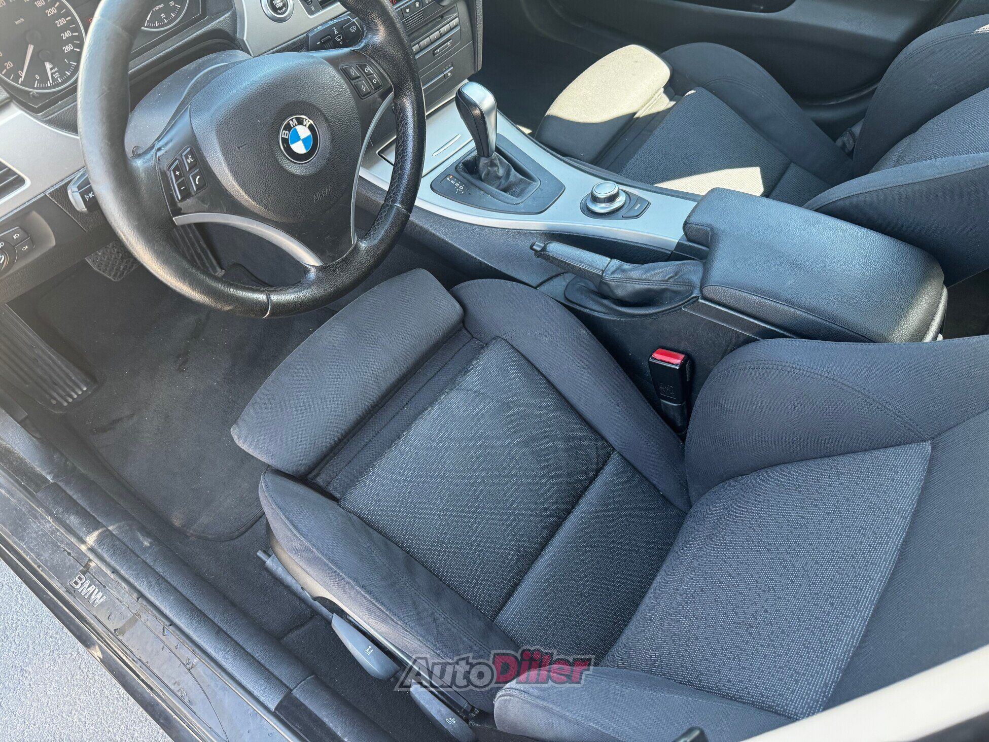 BMW 325 3.0 145kW 2007, kuva 6/8