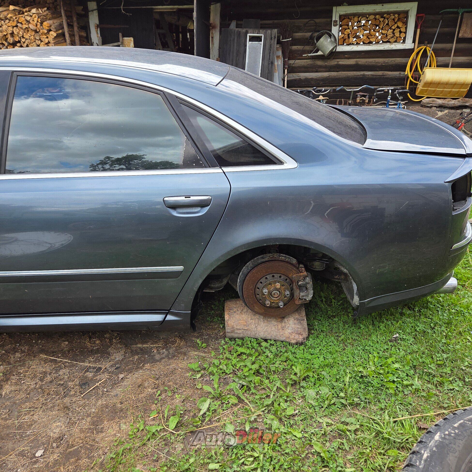 Audi A8 4.2 246kW 2003, kuva 2/10