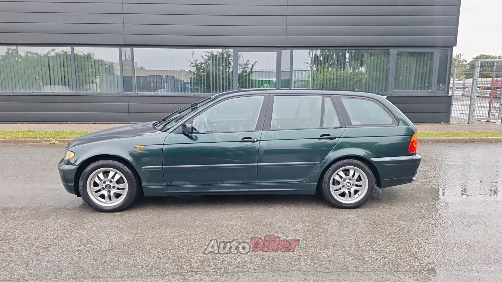 BMW 318 Facelift 2.0 85kW 2003, kuva 5/10