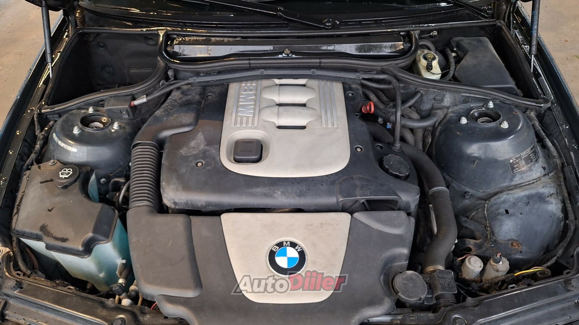BMW 318 Facelift 2.0 85kW 2003, kuva 7/10