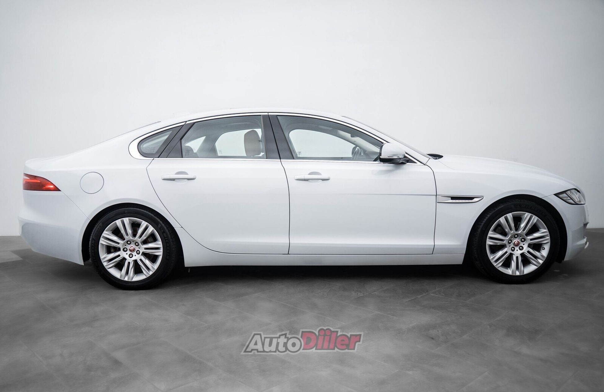 Jaguar XF 180kW 2015, kuva 6/10