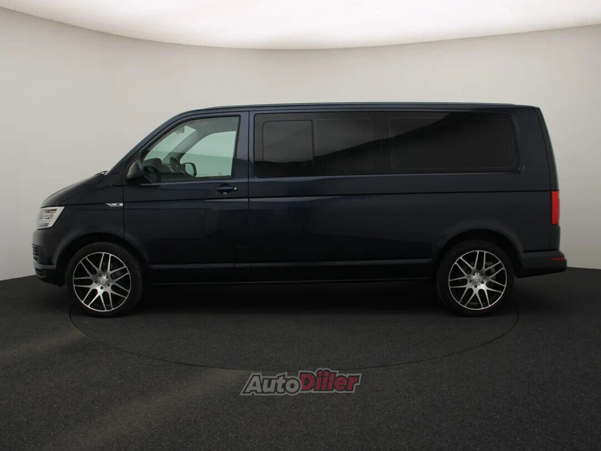 Volkswagen Caravelle 2.0 150kW 2017, photo 6/10