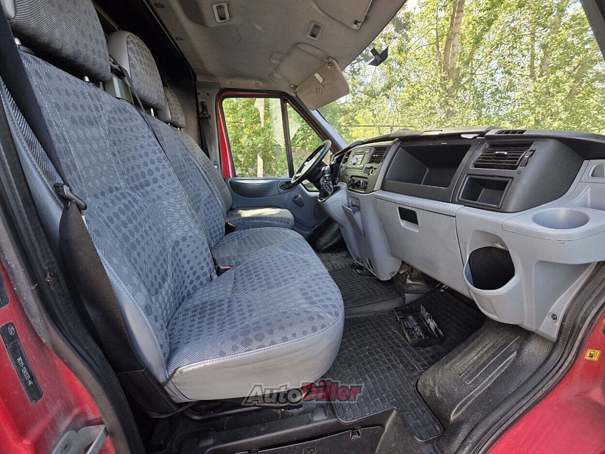 Ford Transit 2.2 85kW 2011, kuva 5/7