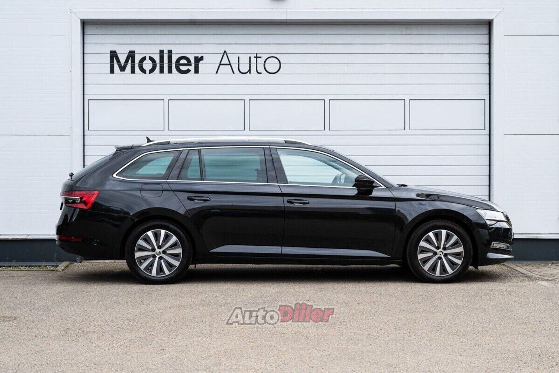 Skoda Superb 2.0 110kW 2023, photo 5/10