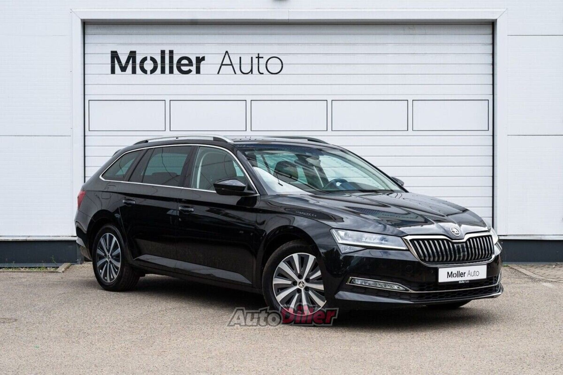 Skoda Superb 2.0 110kW 2023, photo 2/10